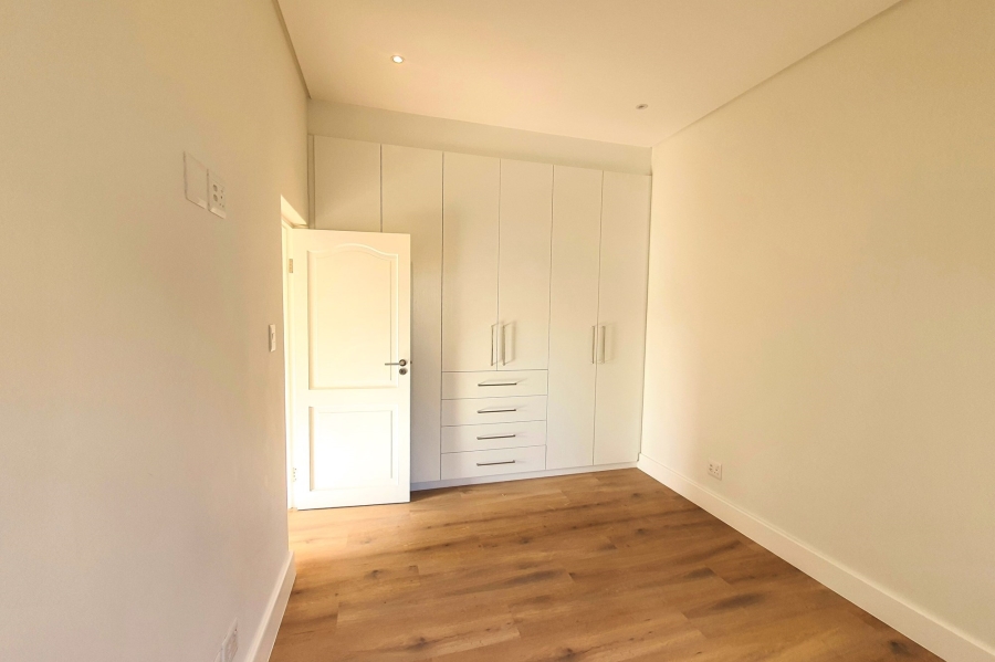 4 Bedroom Property for Sale in Vierlanden Western Cape